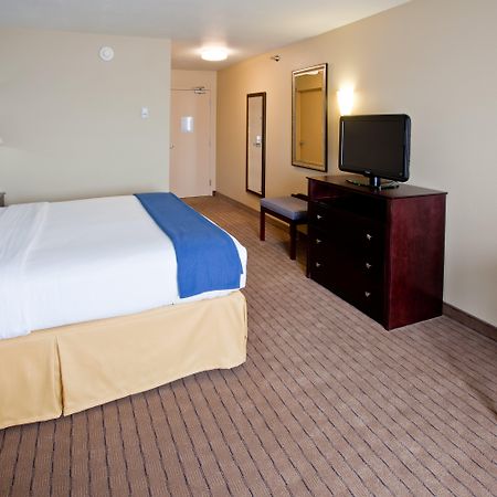 Holiday Inn Express Hotel & Suites Shelbyville, An Ihg Hotel חדר תמונה